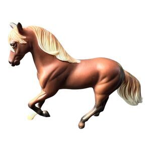Breyer Stablemate TSC Tractor Supply Series 6 Paso Fino Mystery Surprise